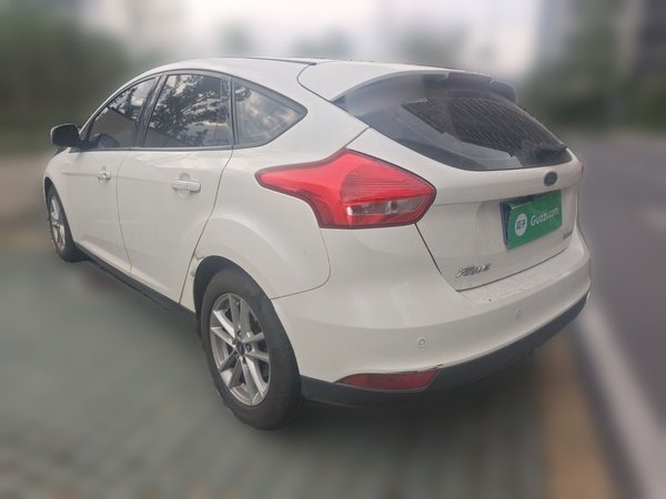 Ford Focus 2015, 155700 км, за 3667 USD