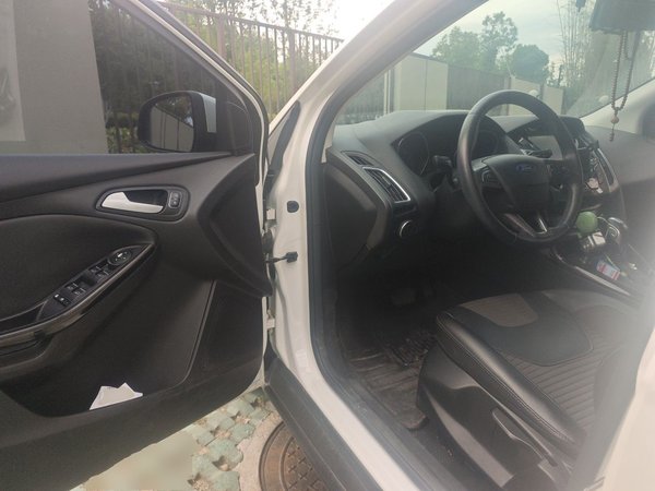 Ford Focus 2015, 155700 км, за 3667 USD - фото 17