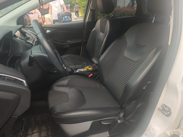 Ford Focus 2015, 155700 км, за 3667 USD - фото 16