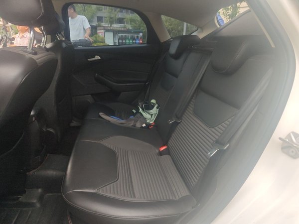 Ford Focus 2015, 155700 км, за 3667 USD - фото 18