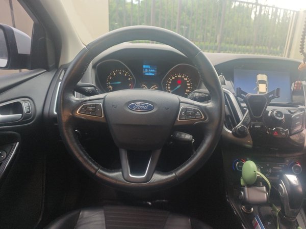 Ford Focus 2015, 155700 км, за 3667 USD - фото 11