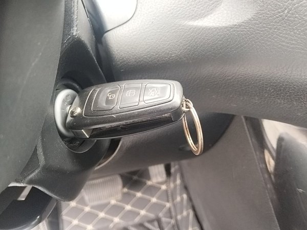 Ford Focus 2015, 158100 км, за 5508 USD - фото 12