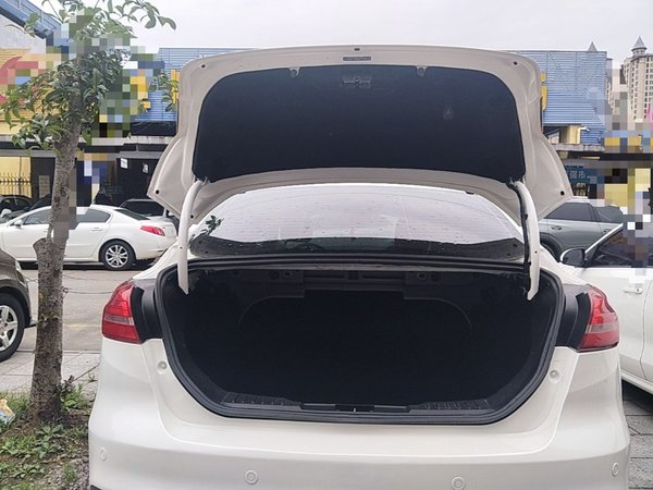 Ford Focus 2015, 158100 км, за 5508 USD - фото 22