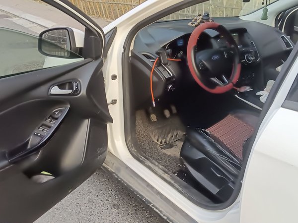 Ford Focus 2015, 173400 км, за 0 USD - фото 17