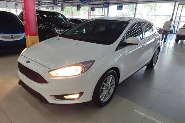 Ford Focus · 2015 год