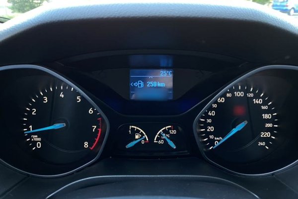 Ford Focus 2015, 61600 км, за 6606 USD - фото 23