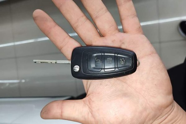 Ford Focus 2015, 61600 км, за 6606 USD - фото 20