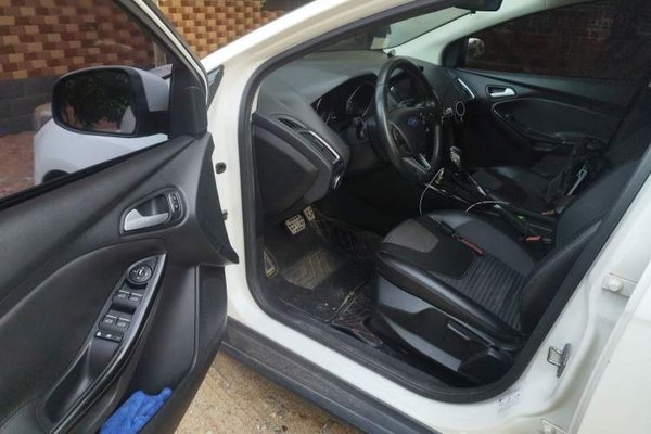 Ford Focus 2015, 69900 км, за 4312 USD - фото 17