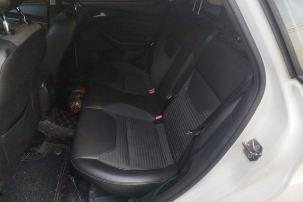 Ford Focus 2015, 69900 км, за 4312 USD - фото 18
