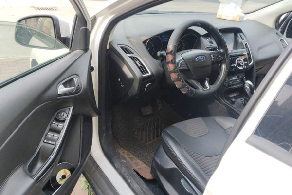 Ford Focus 2015, 84300 км, за 4228 USD - фото 17
