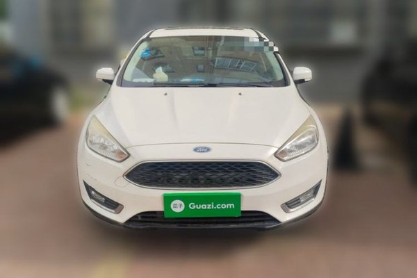 Ford Focus 2015, 84300 км, за 4228 USD