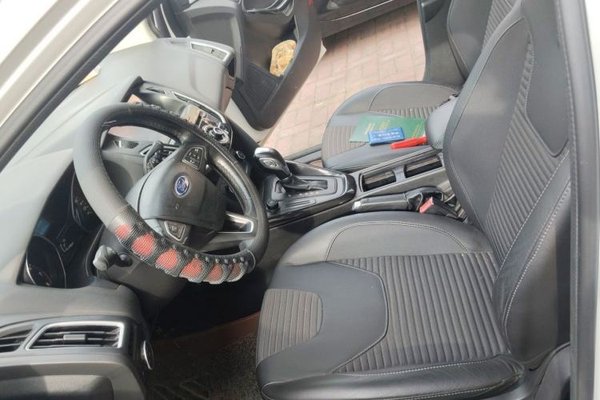 Ford Focus 2015, 84300 км, за 4228 USD - фото 16