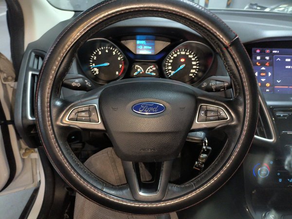 Ford Focus 2015, 86199 км, за 4884 USD - фото 10