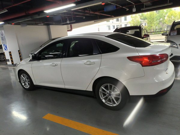 Ford Focus 2015, 86199 км, за 4884 USD