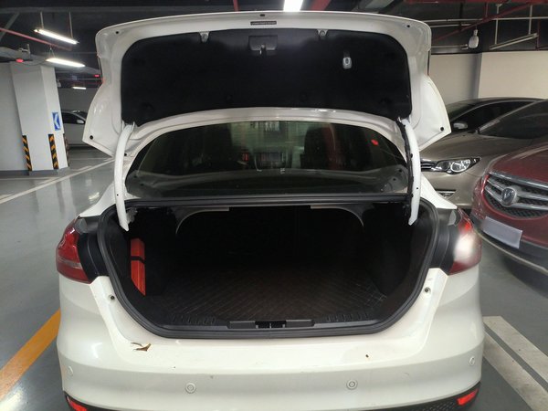 Ford Focus 2015, 86199 км, за 4884 USD - фото 18