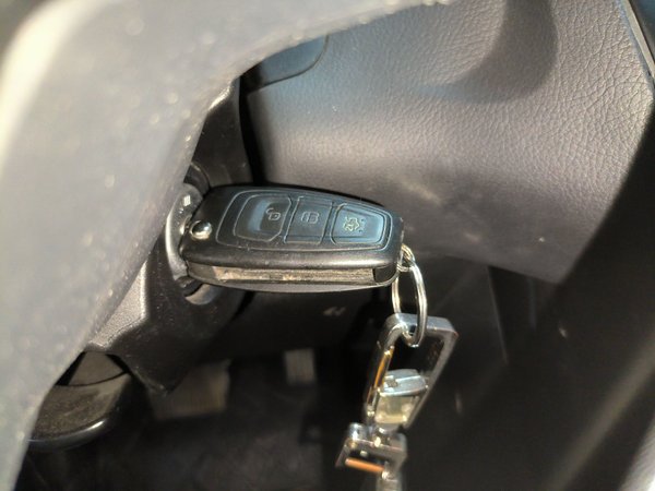 Ford Focus 2015, 86199 км, за 4884 USD - фото 8