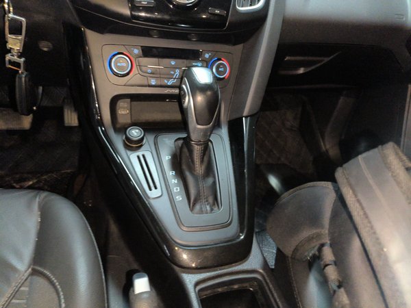 Ford Focus 2015, 86199 км, за 4884 USD - фото 13