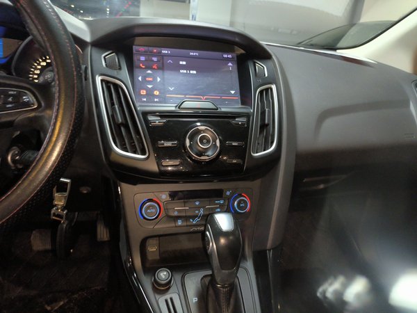 Ford Focus 2015, 86199 км, за 4884 USD - фото 12