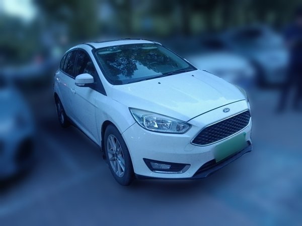 Ford Focus 2015, 88000 км, за 3786 USD
