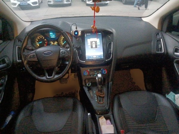 Ford Focus 2015, 88000 км, за 3786 USD - фото 10