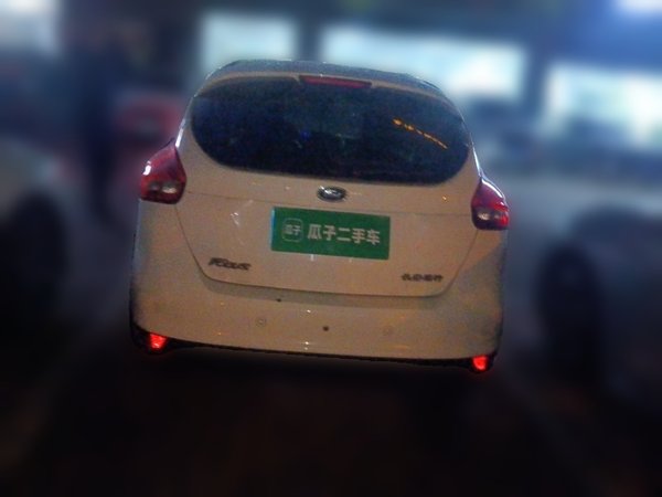 Ford Focus 2015, 88000 км, за 3786 USD