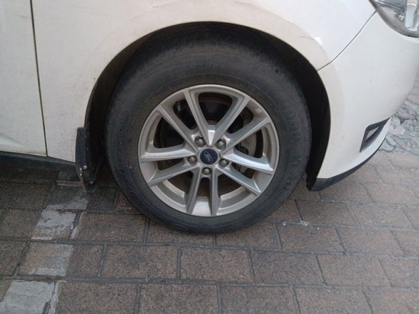 Ford Focus 2015, 88000 км, за 3786 USD - фото 8