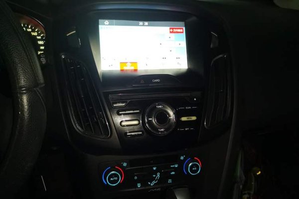 Ford Focus 2017, 104100 км, за 4024 USD - фото 13