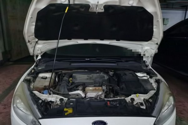 Ford Focus 2017, 104100 км, за 4024 USD - фото 21