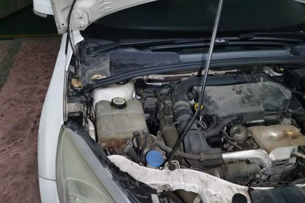 Ford Focus 2017, 104100 км, за 4024 USD - фото 23