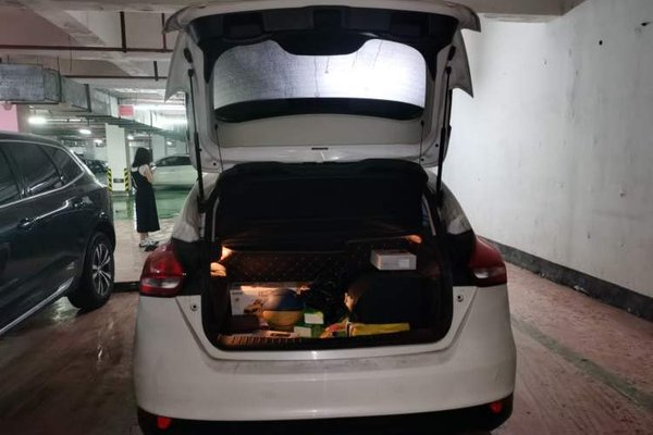 Ford Focus 2017, 104100 км, за 4024 USD - фото 19