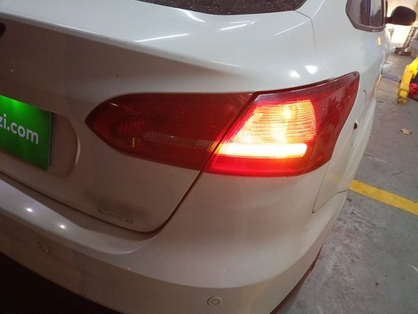 Ford Focus 2017, 106100 км, за 4917 USD - фото 8