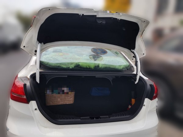 Ford Focus 2017, 76600 км, за 6402 USD - фото 20