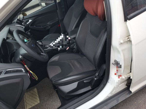 Ford Focus 2017, 76600 км, за 6402 USD - фото 16