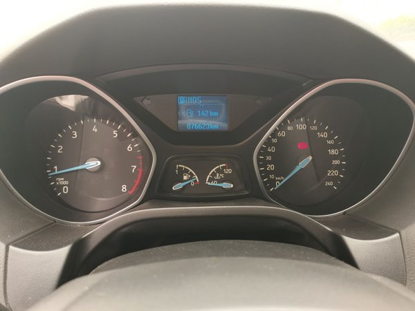 Ford Focus 2017, 76600 км, за 6402 USD - фото 12
