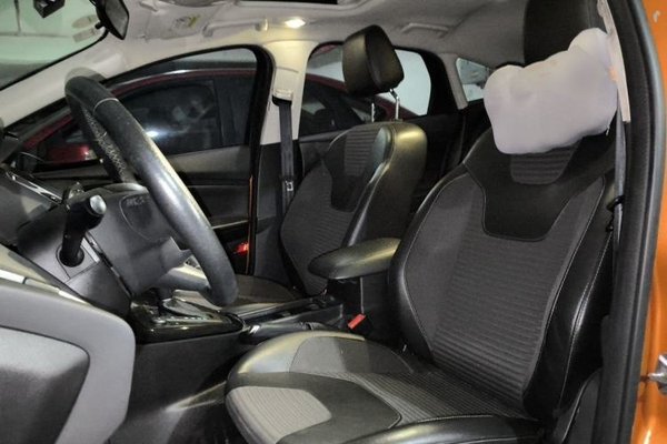 Ford Focus 2017, 114100 км, за 4964 USD - фото 12