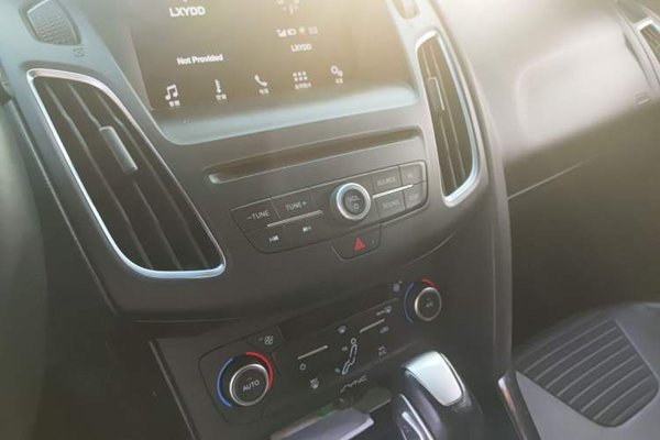 Ford Focus 2017, 142200 км, за 5804 USD - фото 13