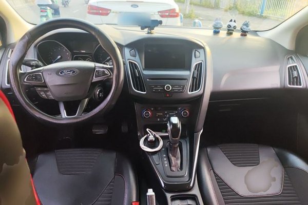 Ford Focus 2017, 142200 км, за 5804 USD - фото 9