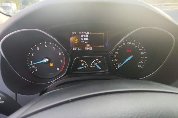 Ford Focus 2017, 142200 км, за 5804 USD - фото 11