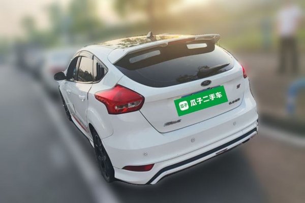 Ford Focus 2017, 142200 км, за 5804 USD