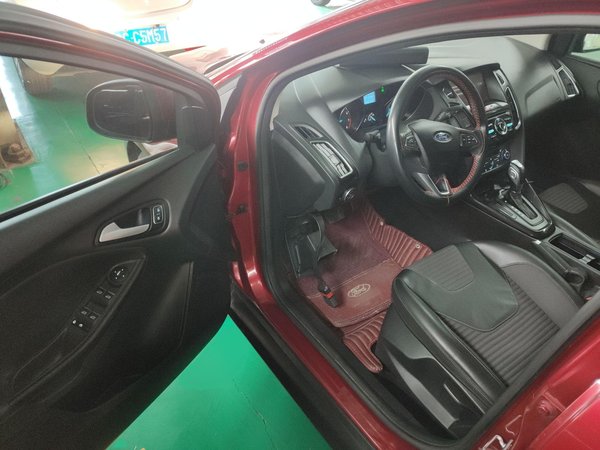 Ford Focus 2017, 73500 км, за 5432 USD - фото 16