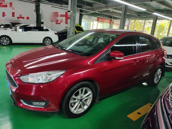 Ford Focus 2017, 73500 км, за 5432 USD - фото 4