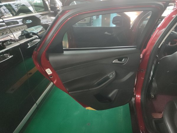 Ford Focus 2017, 73500 км, за 5432 USD - фото 29