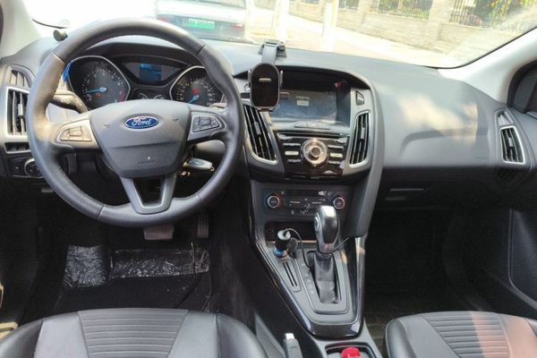 Ford Focus 2017, 112000 км, за 5463 USD - фото 6