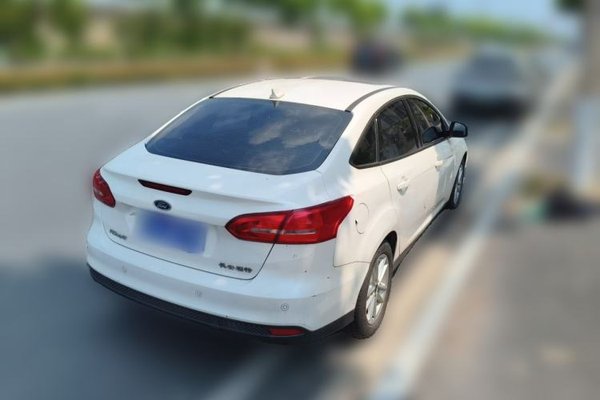Ford Focus 2017, 112000 км, за 5463 USD