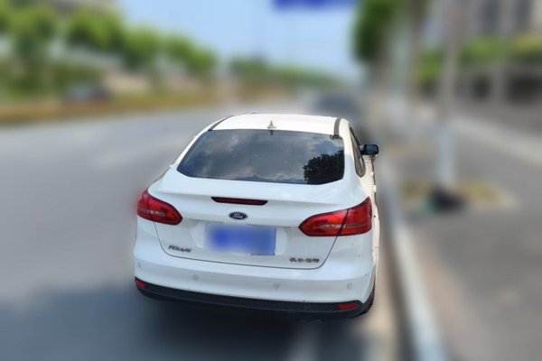 Ford Focus 2017, 112000 км, за 5463 USD