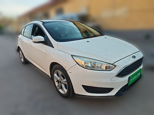Ford Focus 2017, 120100 км, за 3821 USD