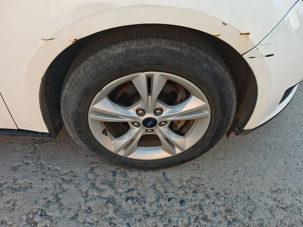 Ford Focus 2017, 120100 км, за 3821 USD - фото 8