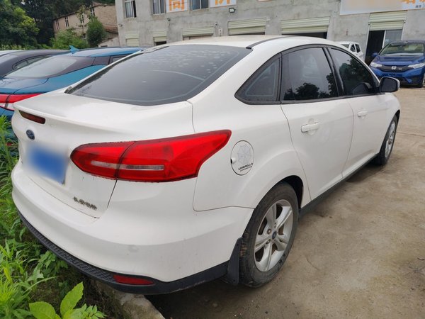 Ford Focus 2017, 124300 км, за 4938 USD - фото 8