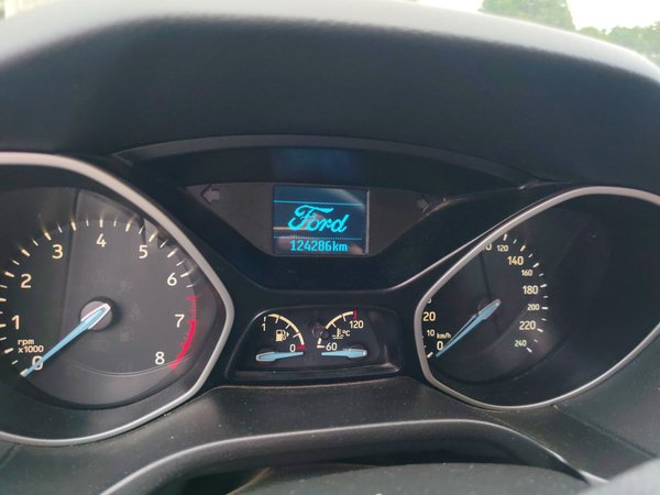 Ford Focus 2017, 124300 км, за 4938 USD