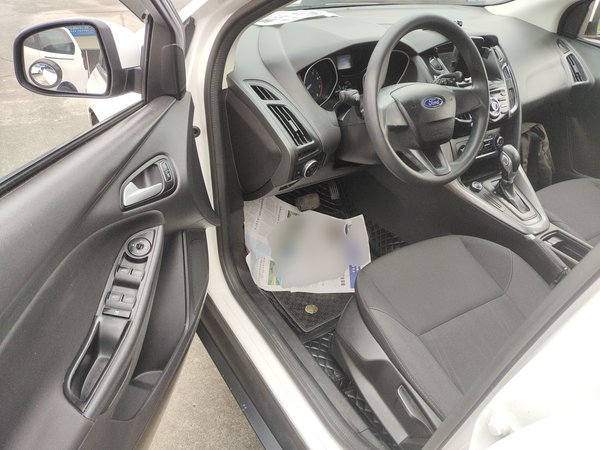 Ford Focus 2017, 131300 км, за 5916 USD - фото 19